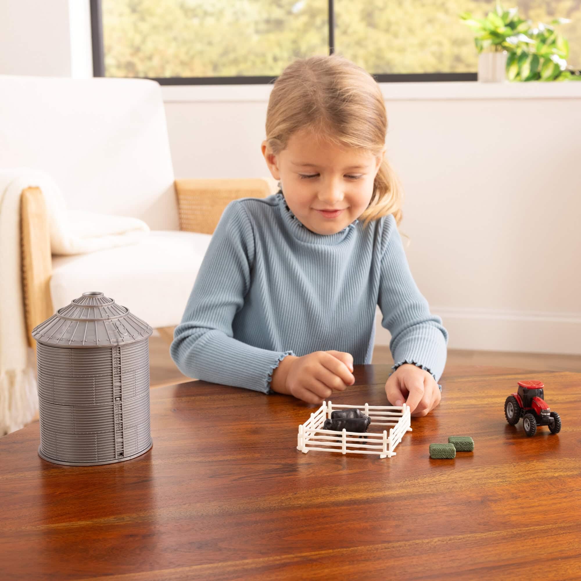 ERTL Case IH grain bin set hay bales, enhances barn setup play