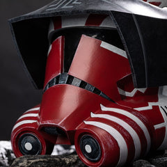 Evere Commandr Thorn Helmet weighs about 1.2 kg for presence.