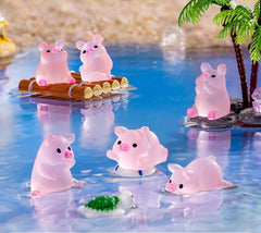 EverMarket mini pigs dollhouse scene perfect for charming small world setups.