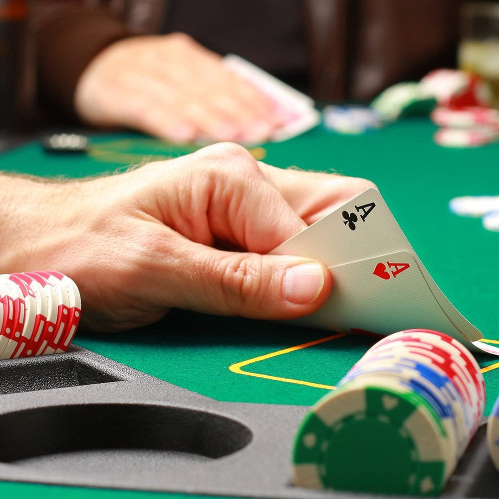 EVIEUN converts dining table into poker space in seconds.