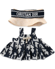 Evowatt doll outfit embroidery detail: adds high-end charm to 17 cm dolls.