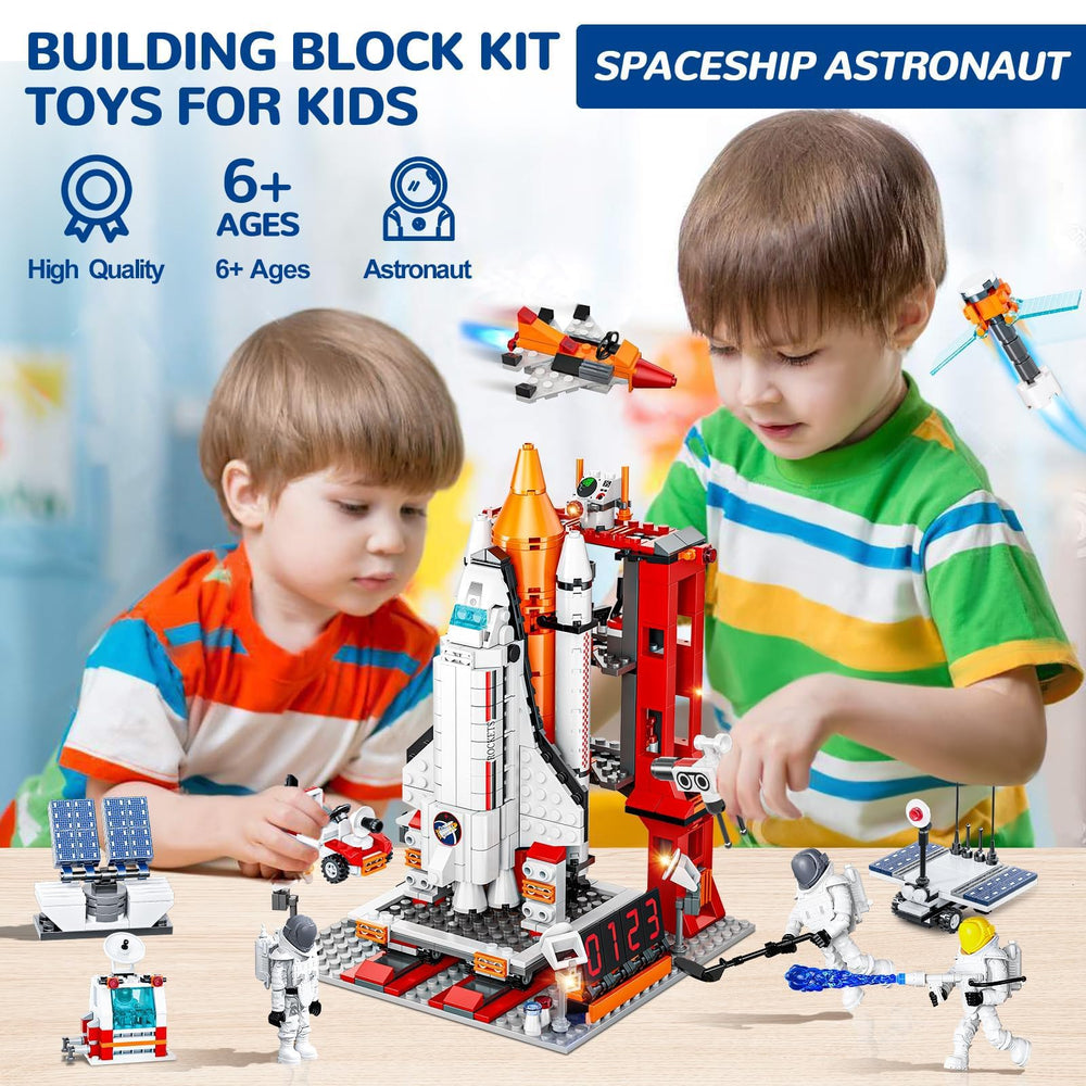 EXCOUP Space Exploration Shuttle astronauts set fuels creative space role-play.