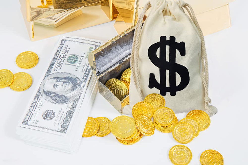 Eyllaaoo dollar-sign design on money bag adds festive costume flair.