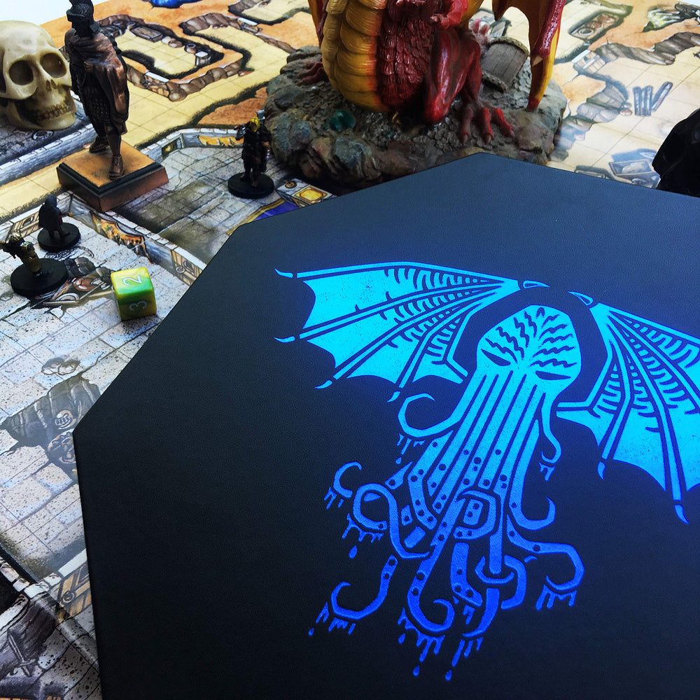 Fantasydice eco-friendly table top dice tray enhances any setup