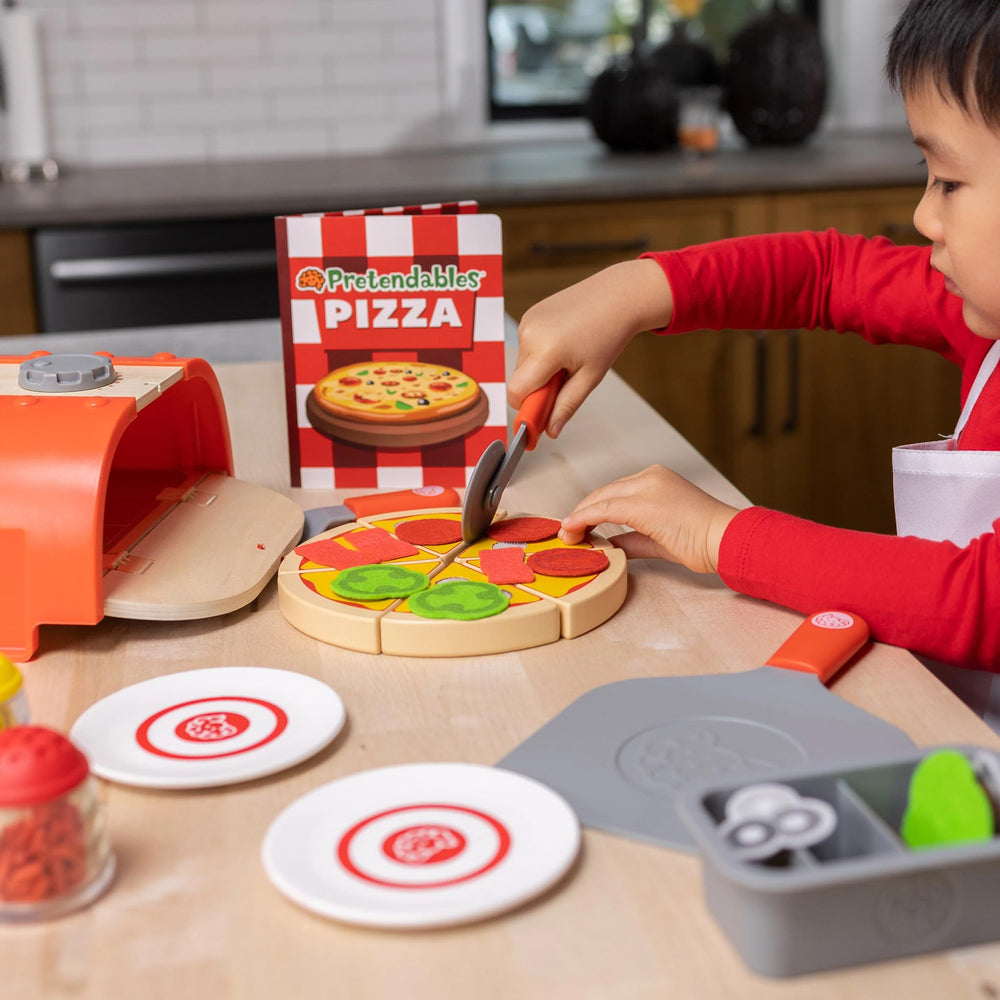 Fat Brain Toys Pretendables Backyard Pizza Oven Set toy cutter and spatula for serving