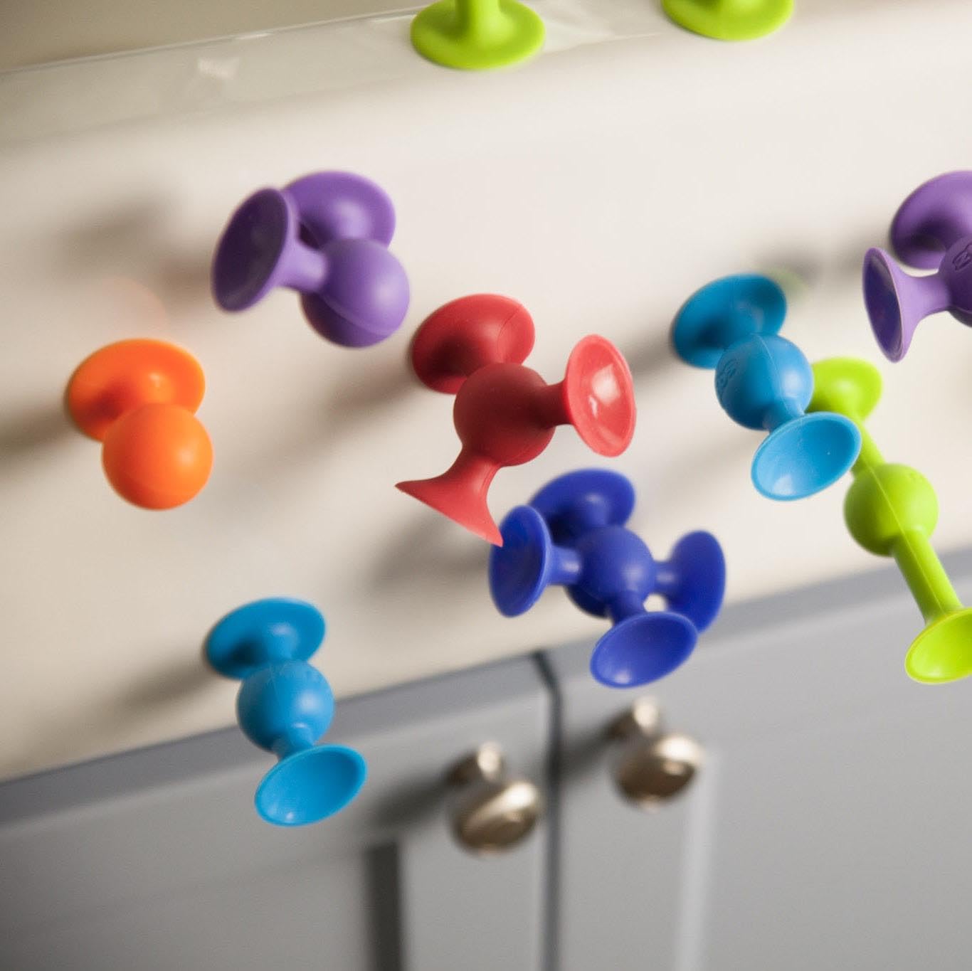Fat Brain Toys Squigz Deluxe dishwasher-safe design for easy cleanup after play