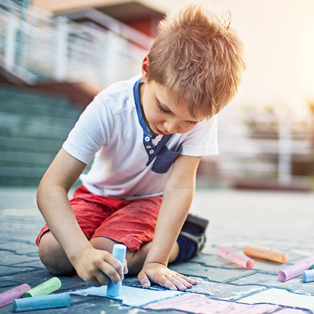 Feela chalk suited for ages 3 and up, promoting safe creative play.