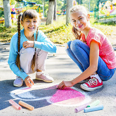 Feela packaging includes cushioning for a tidy, kid-friendly unboxing.