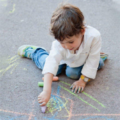 Feela chalk with stable frustum cone design prevents rolling during play.