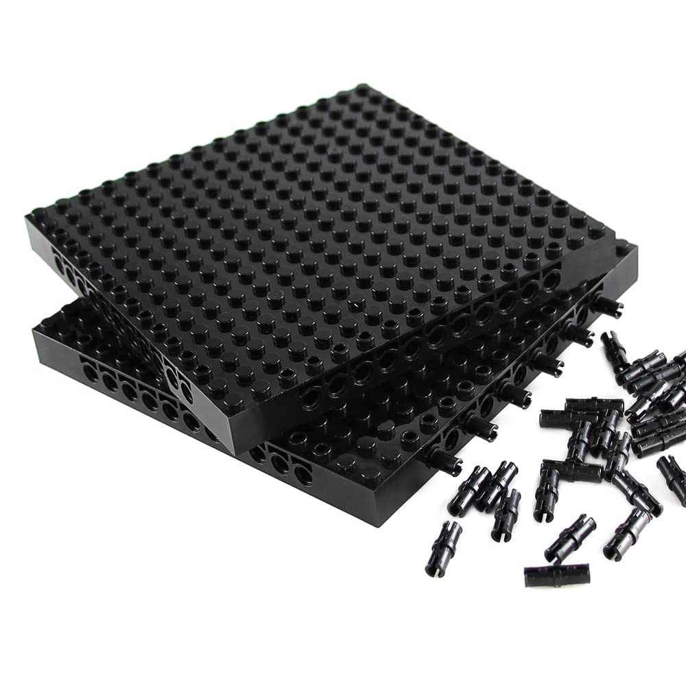 Feleph base compatible with 65803 and 3673 bricks for broader layouts.