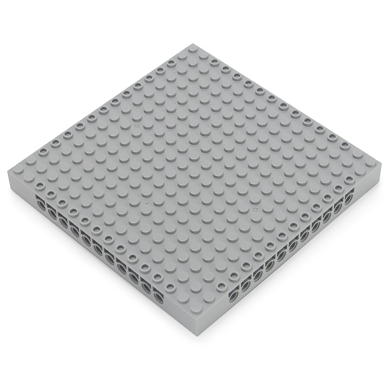 Feleph multi-size assembly fosters flexible layouts for 16x16 to 64x64.