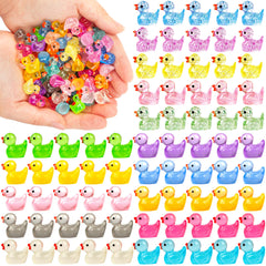 FEXIA resin ducks are durable and waterproof for long-lasting displays