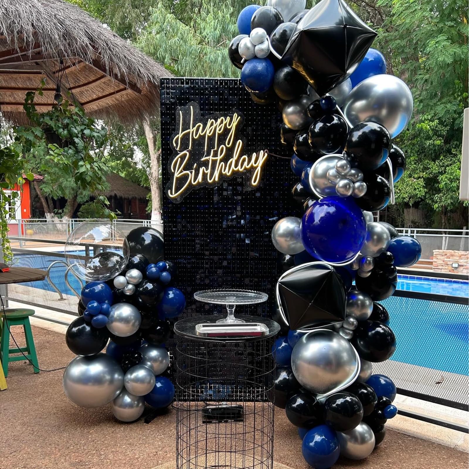 FEYG balloon chain display ideas for stunning backdrops.