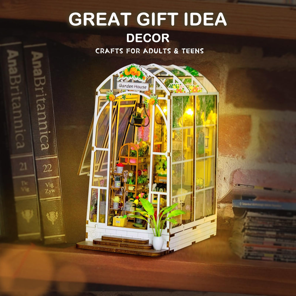 Fimeetoy Book Nook Kit LED light adds warm glow for cozy scenes