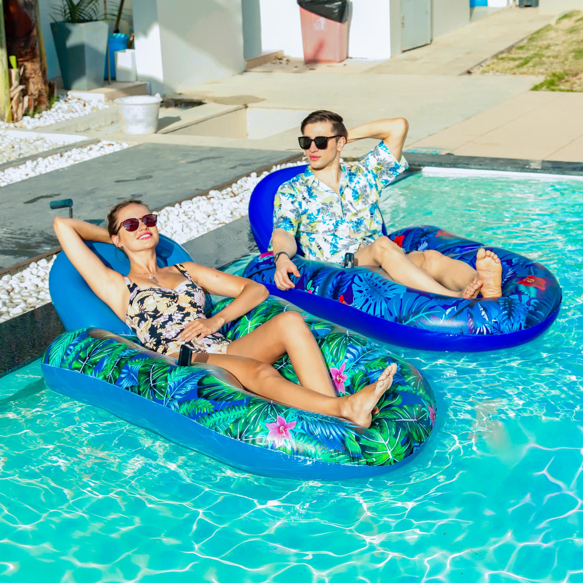 FindUWill float chairs with phone and cup holders for hands-free enjoyment