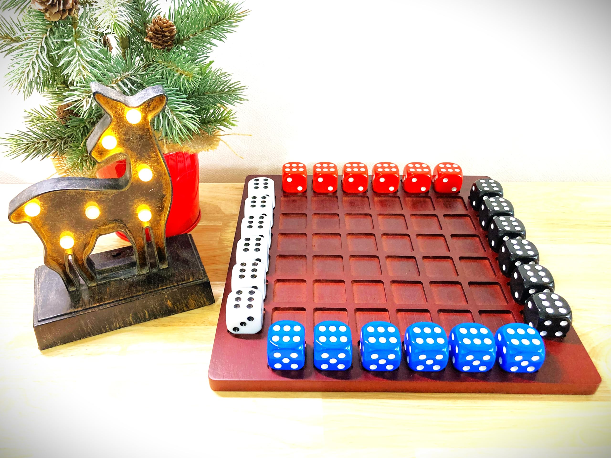 FINENI Dice Battle gift-ready packaging makes a great occasion present.