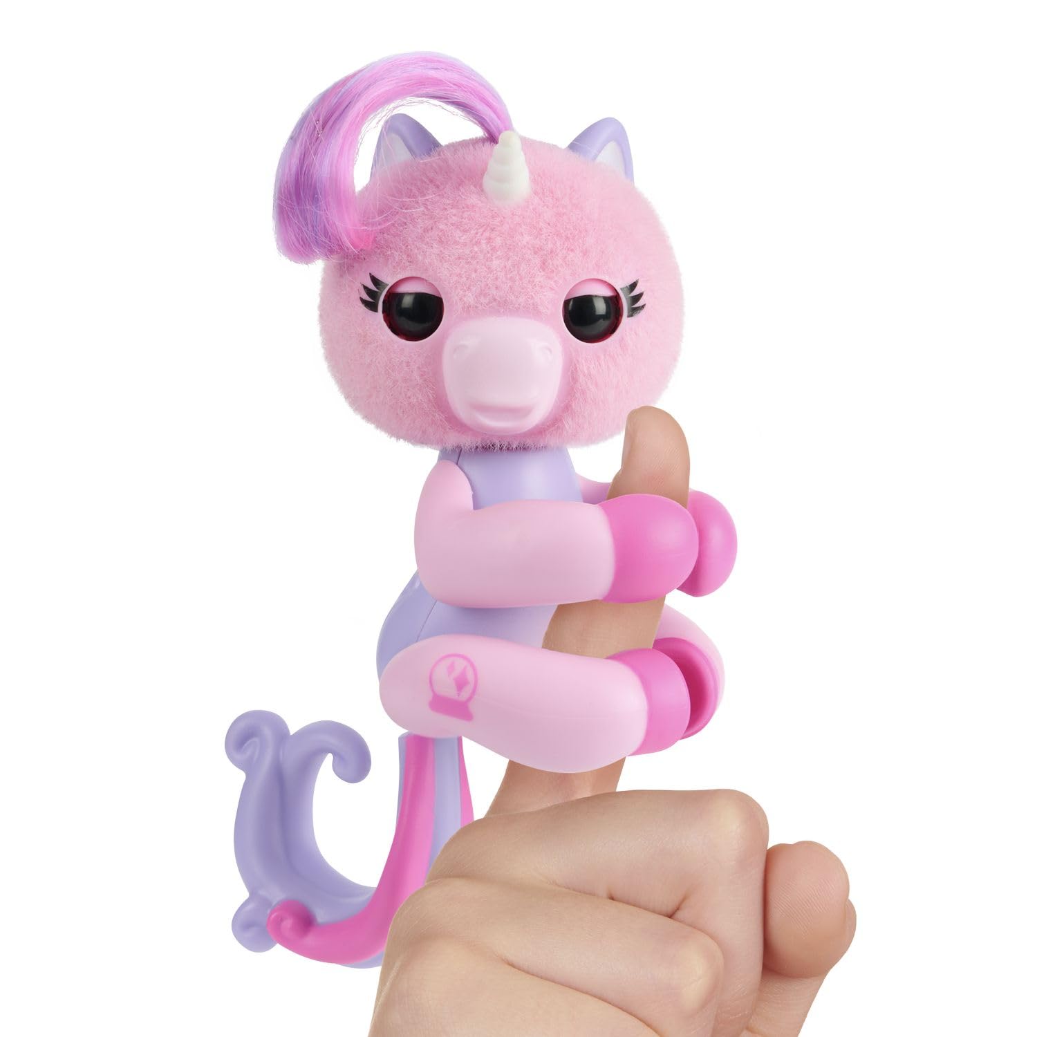 Fingerlings Mimi pink unicorn face with mood-reading glow for imaginative play.
