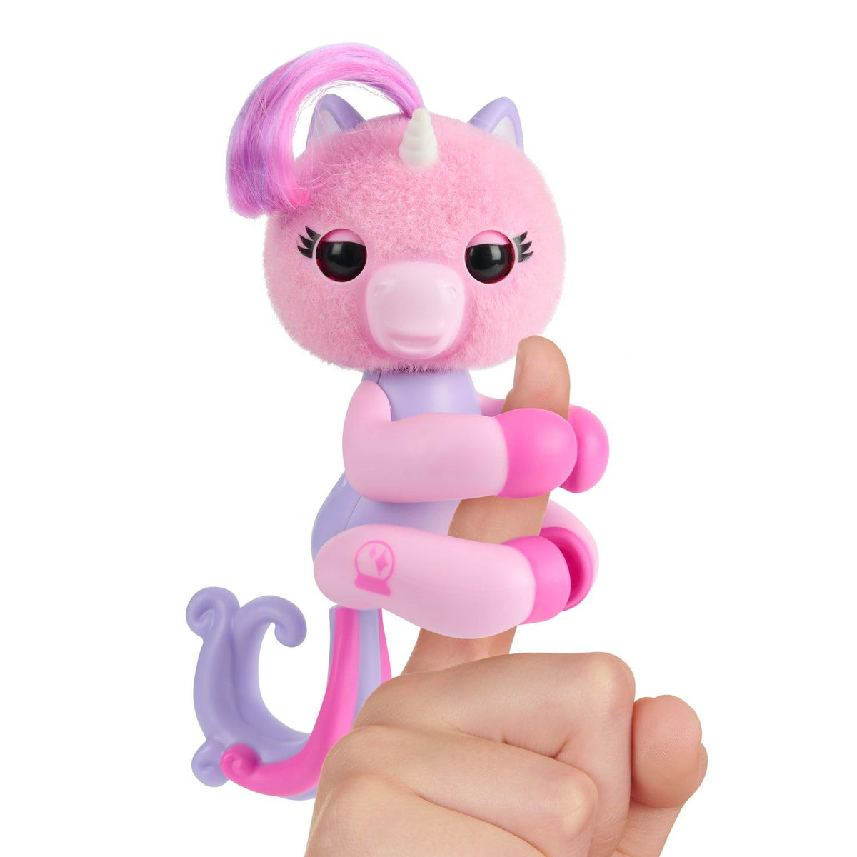 Fingerlings Mimi pink unicorn face with mood-reading glow for imaginative play.