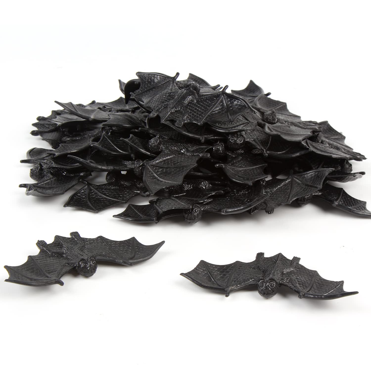 FINGOOO bats Halloween decor supplies for DIY centerpieces.