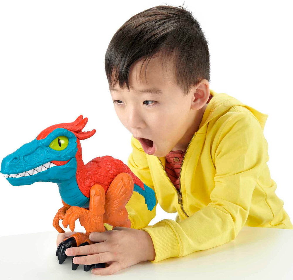 The 10-inch tall Pyroraptor XL invites storytelling and big pretend adventures.