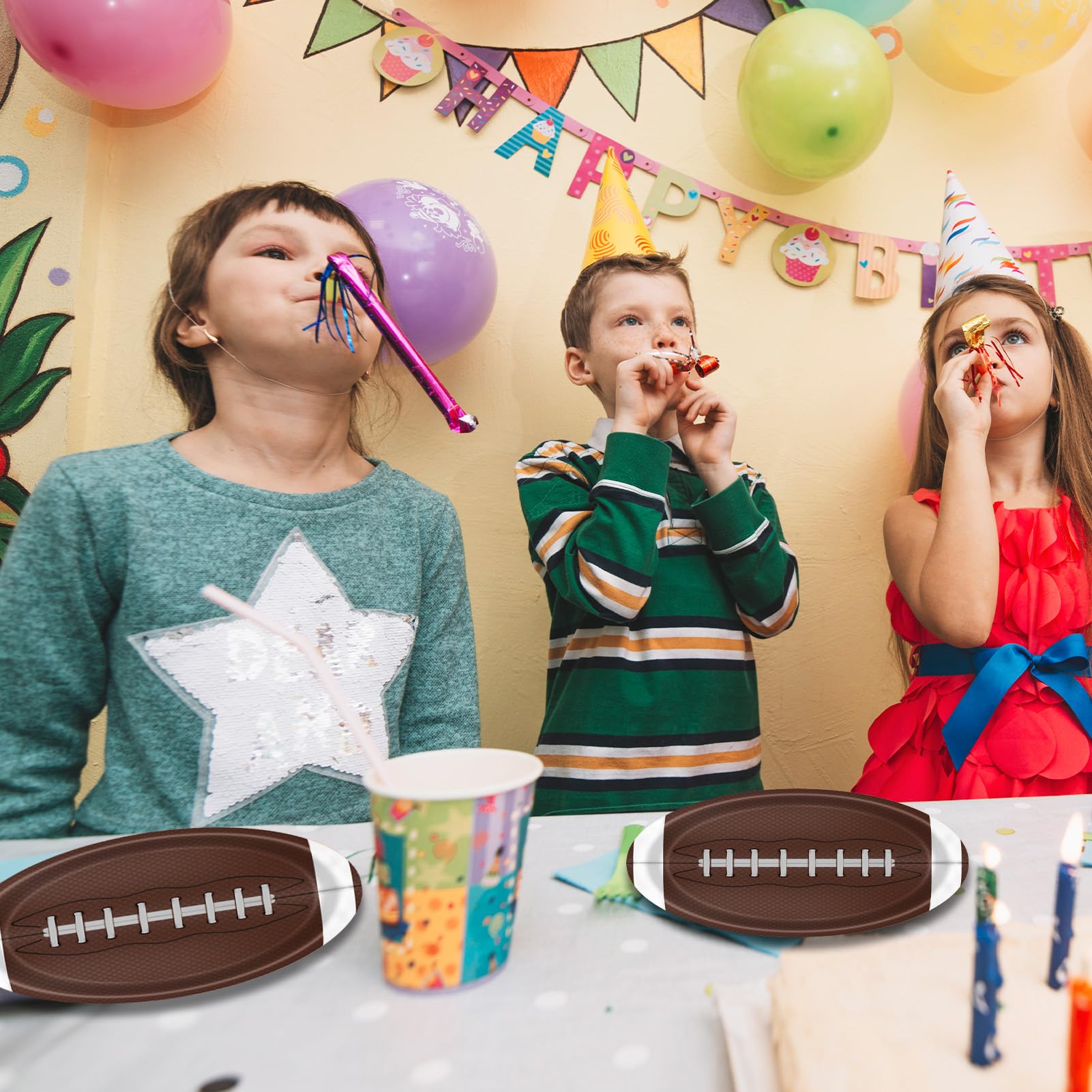 Fitoyplak football birthday setup adds excitement to kids' celebrations.