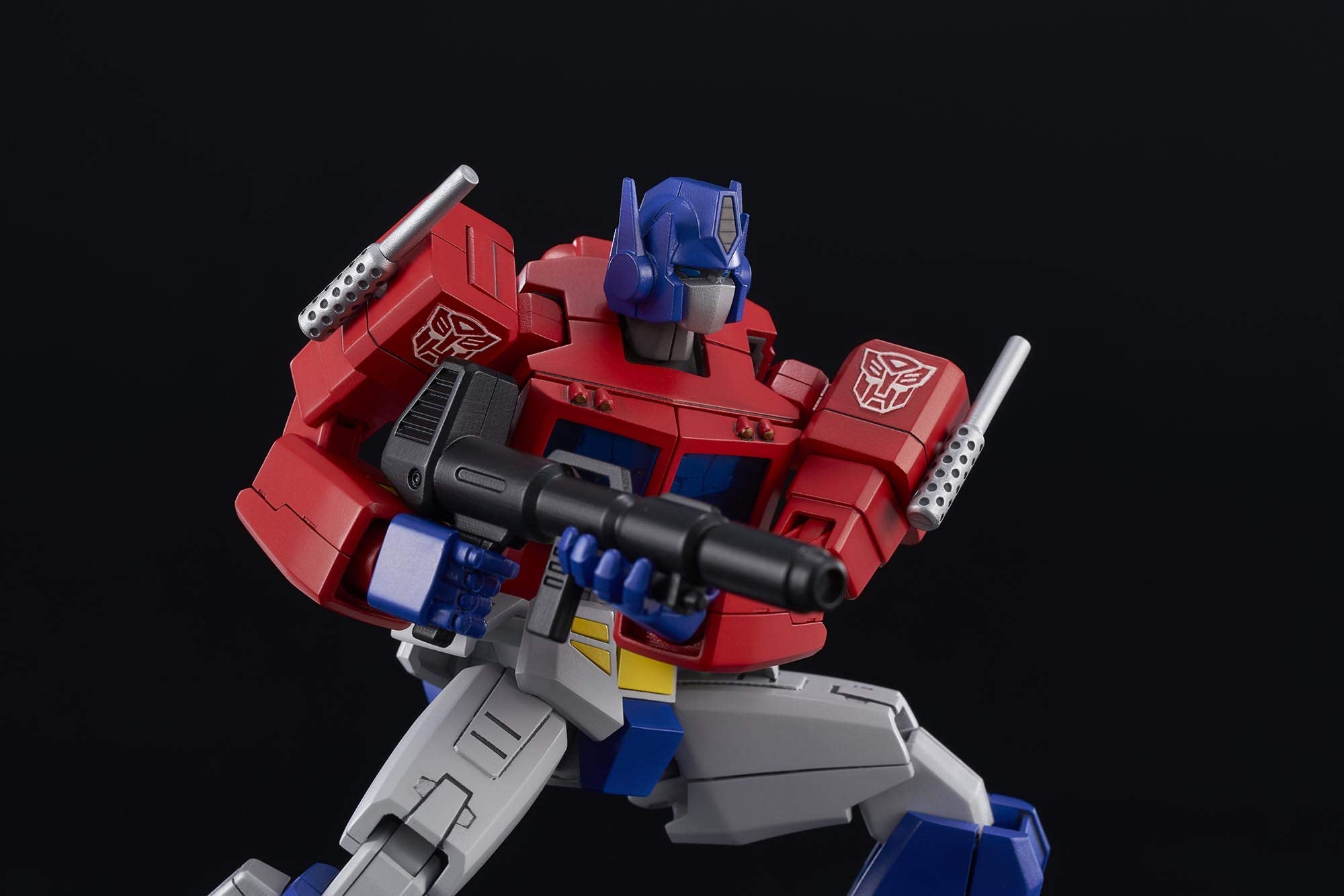 Flame Toys Optimus Prime energy axe for dramatic battle poses.