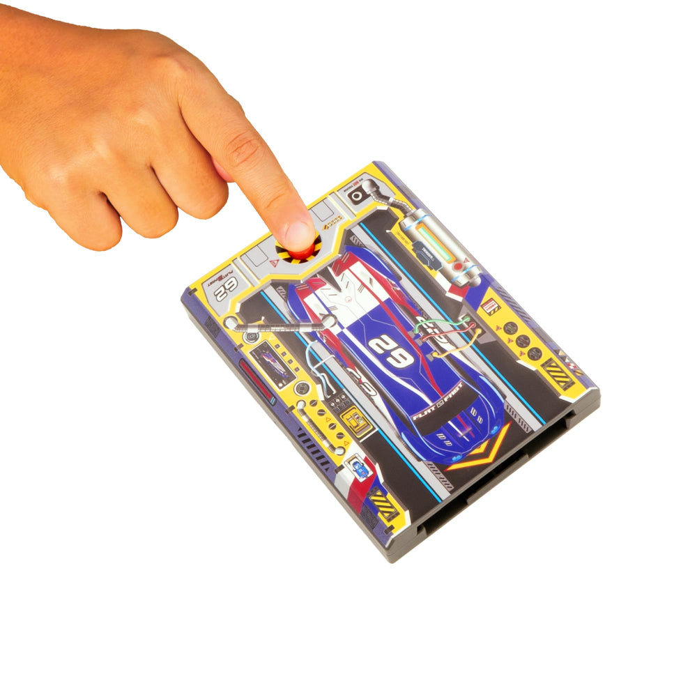FLAT 2 FAST packaging and compact travel-case ready for on-the-go play.