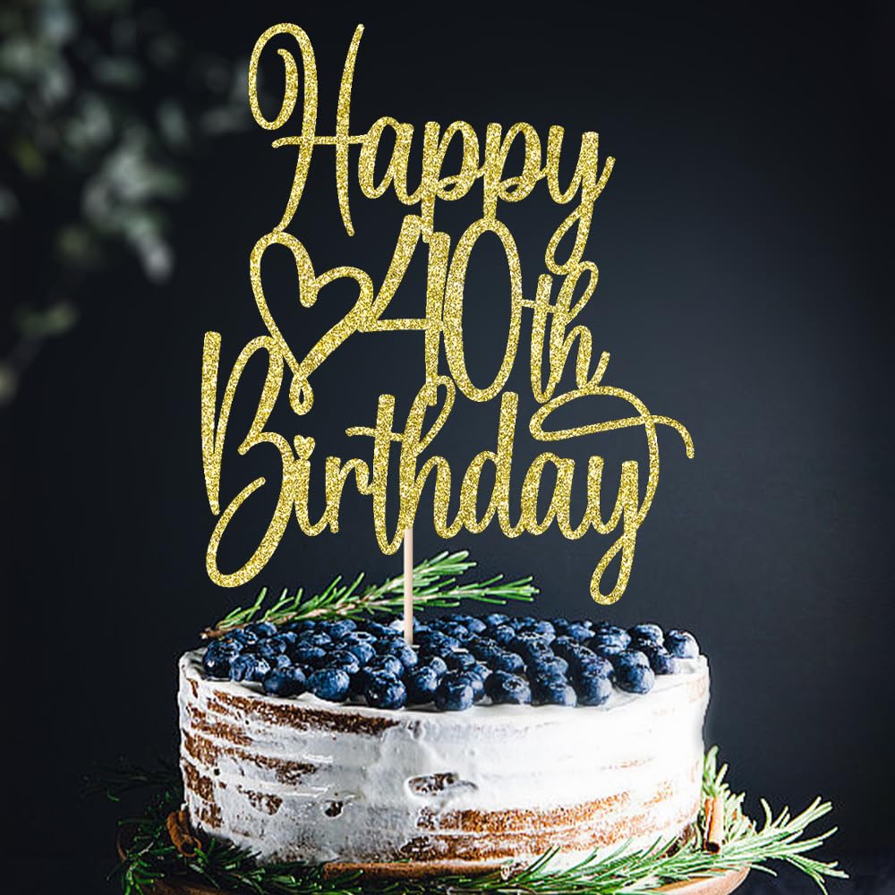 Florcmet topper on icing inspires photo-ready cake moments.