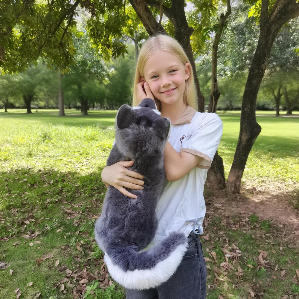 FLUFFYFUN Kid- and adult-friendly pose supports cozy storytelling and display.