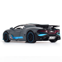 FLYKIRIN Bugatti Divo grey interior details attract young collectors and kids