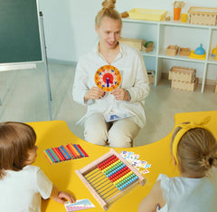 Flzoaveus wooden learning clock with movable hands for time-telling practice.