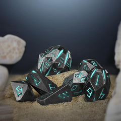 FONVGOGO blue D20 die close-up showing clear numerals.