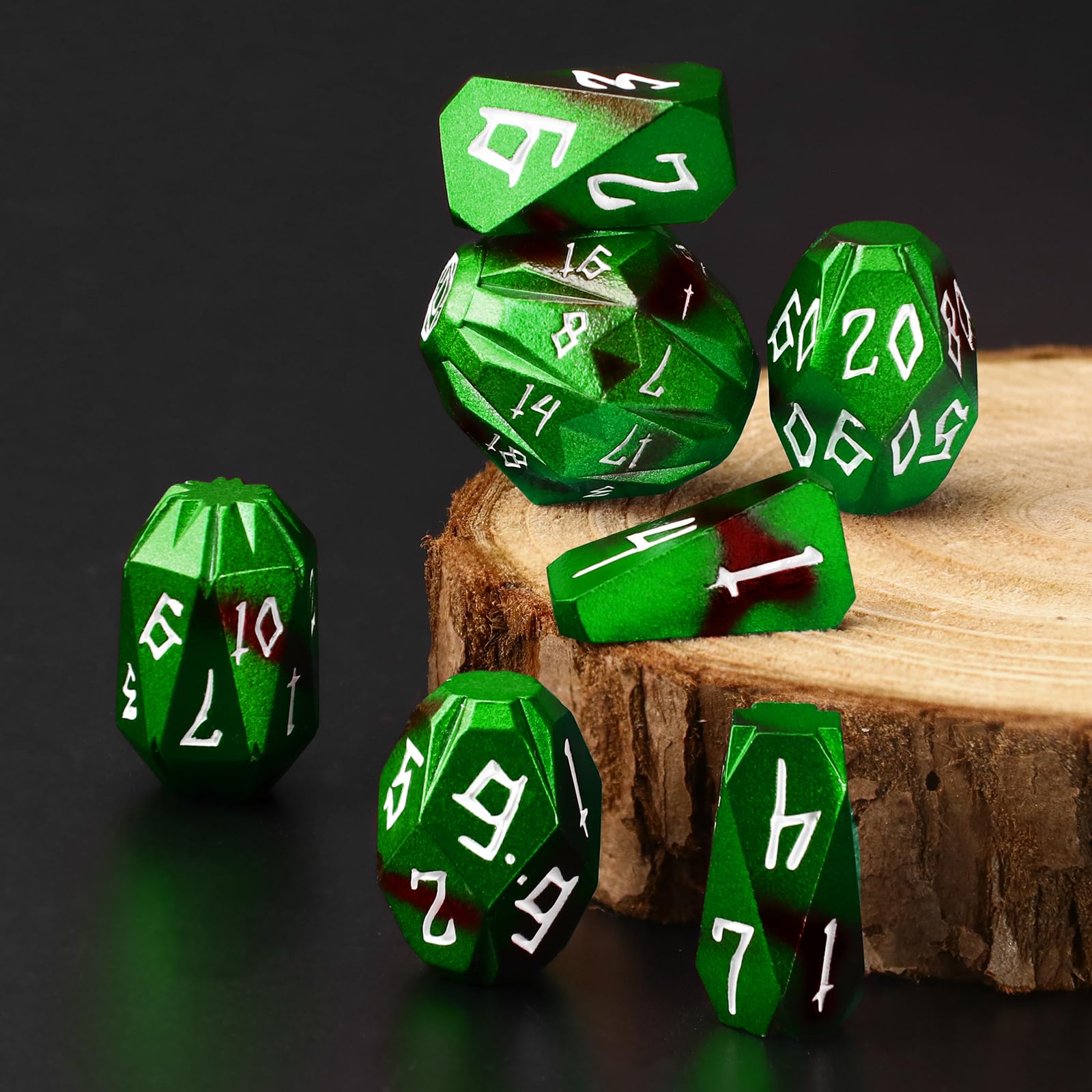 FONVGOGO metal DND dice closeup shows iron texture and premium weight for reliable rolls
