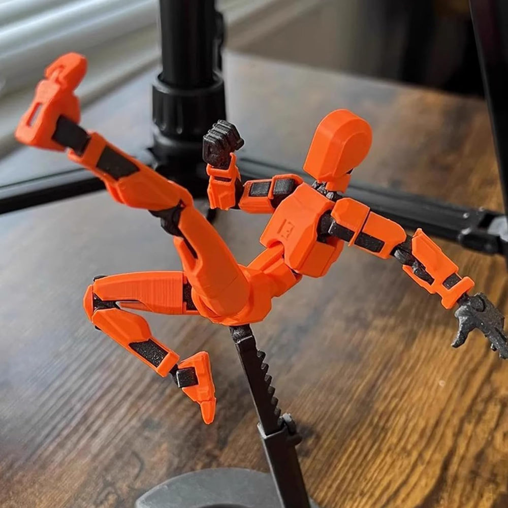 FoxVilla Titan13 fully jointed pose: dynamic action and storytelling possibilities.