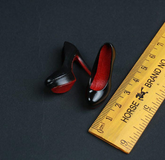Fremego 1/6 scale black high-heel shoes side view shows elegant silhouette for 12-inch figures.