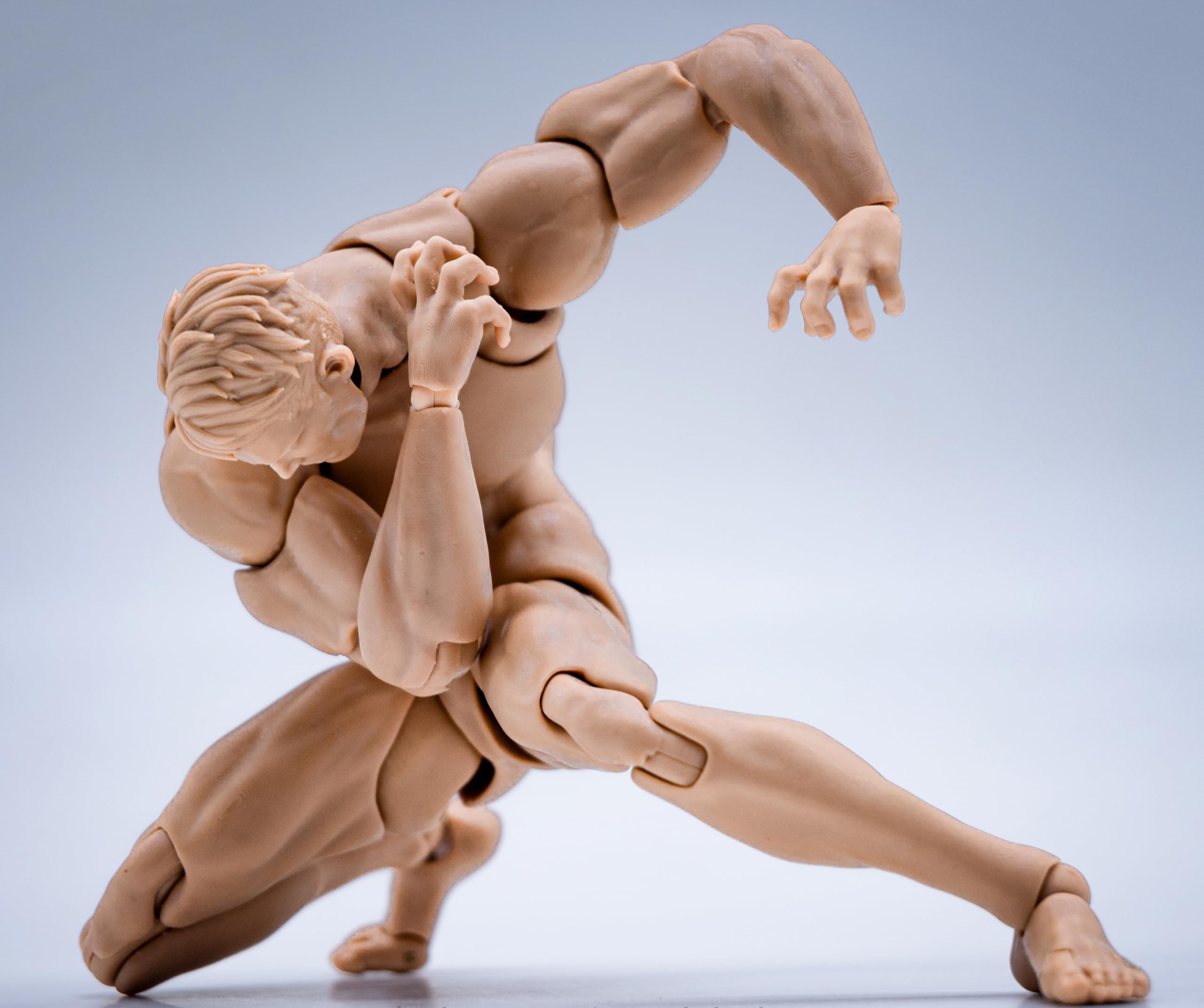 Fremego assembly options let you customize poses and scenes