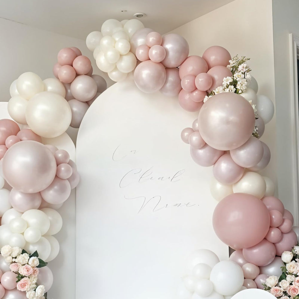 Froova 10m ribbon included to secure balloon garlands.