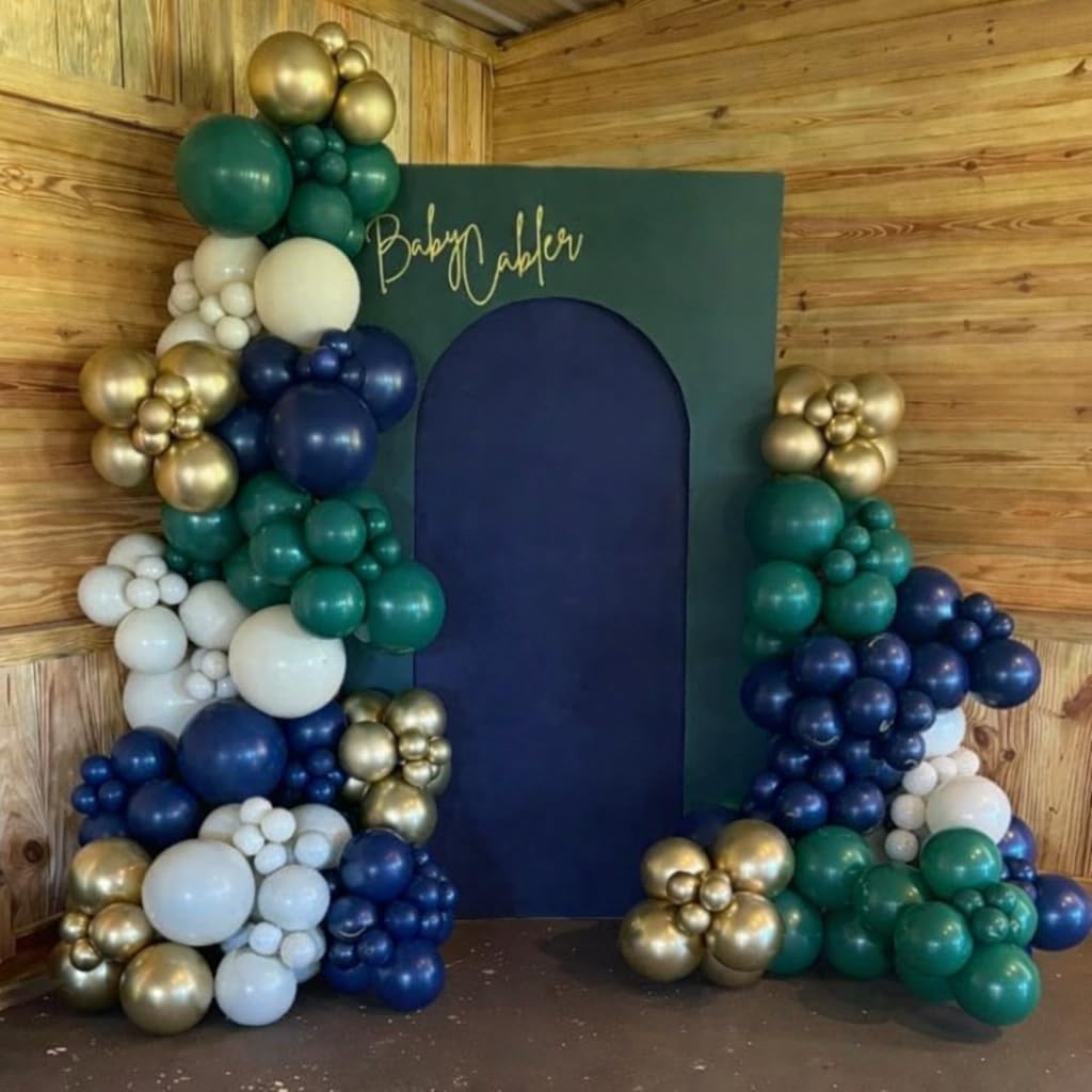 Froova Gold accent balloons close-up highlighting premium touches.