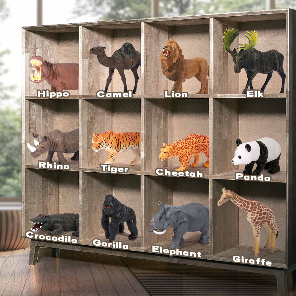 FRUSE lion figure supports imaginative pretend play and storytelling