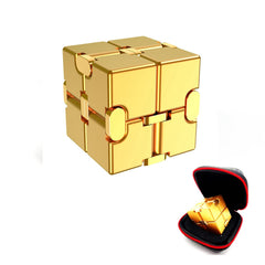 FUFUYOU Infinity Cube closed, compact design ideal for portable focus.