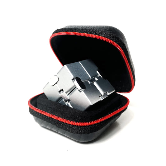 FUFUYOU Infinity Cube side view for easy one-handed focus on the go.
