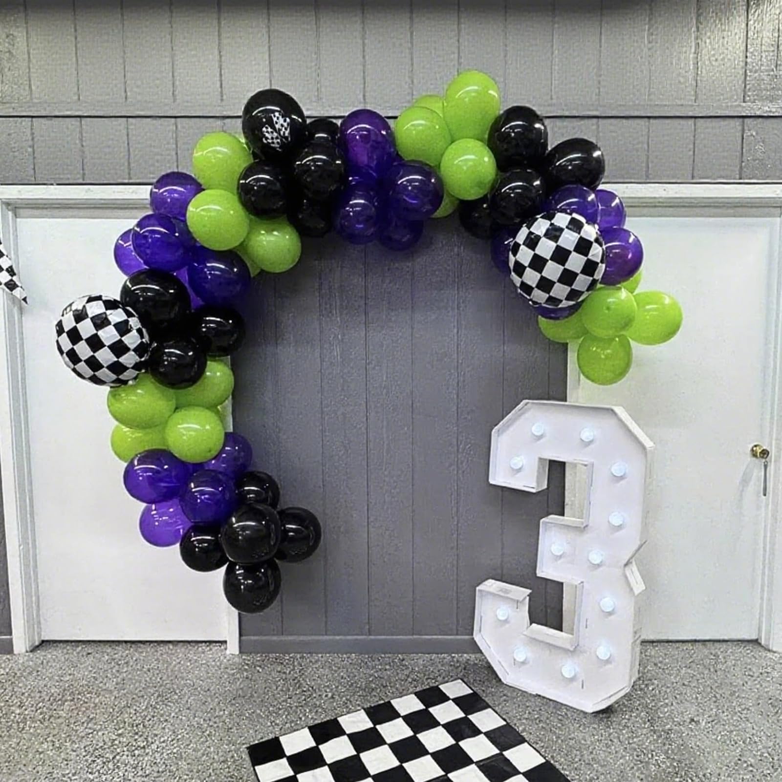 FunHot confetti balloon 12in adds festive sparkle to tables