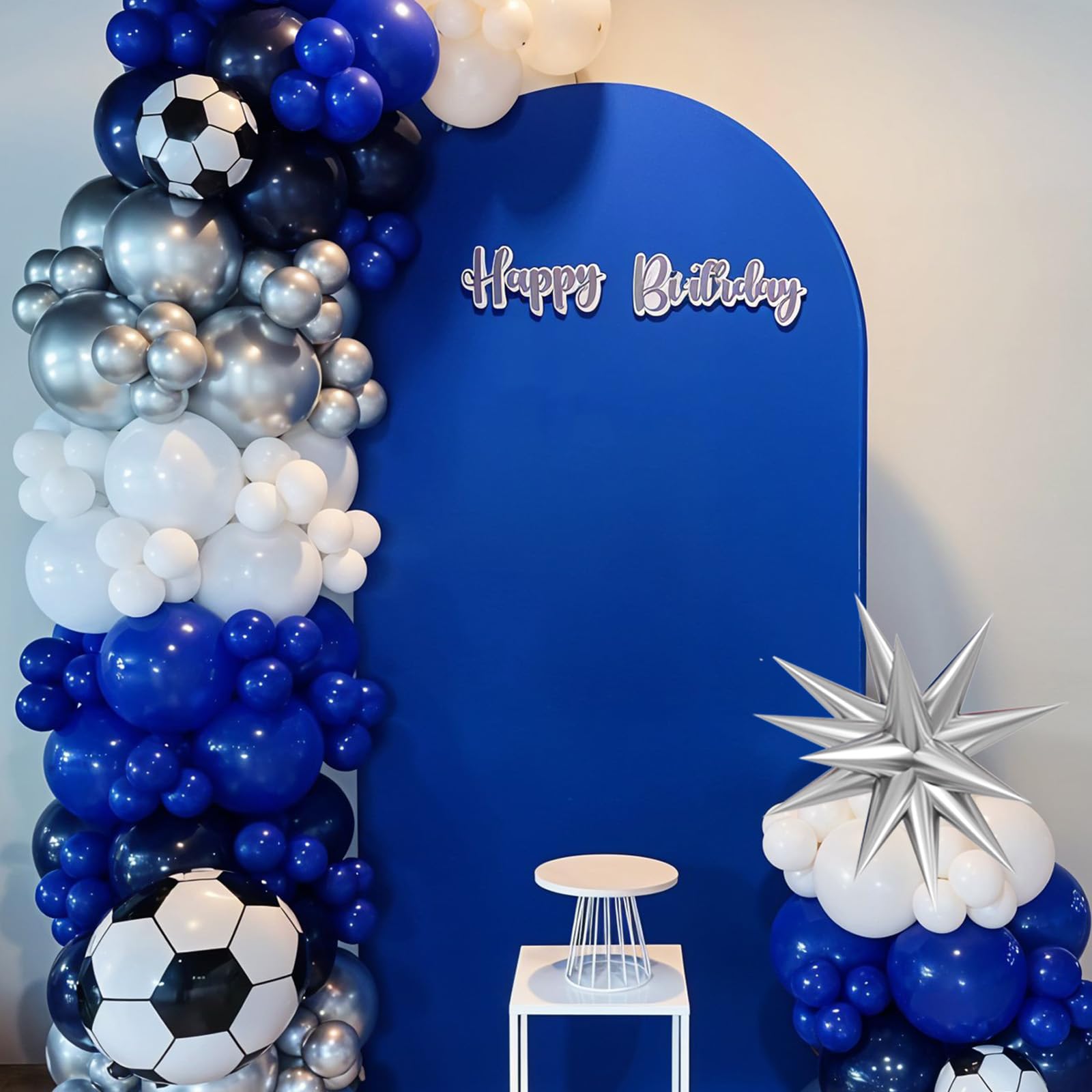 FunHot silver foil star balloon adds shimmering focal point