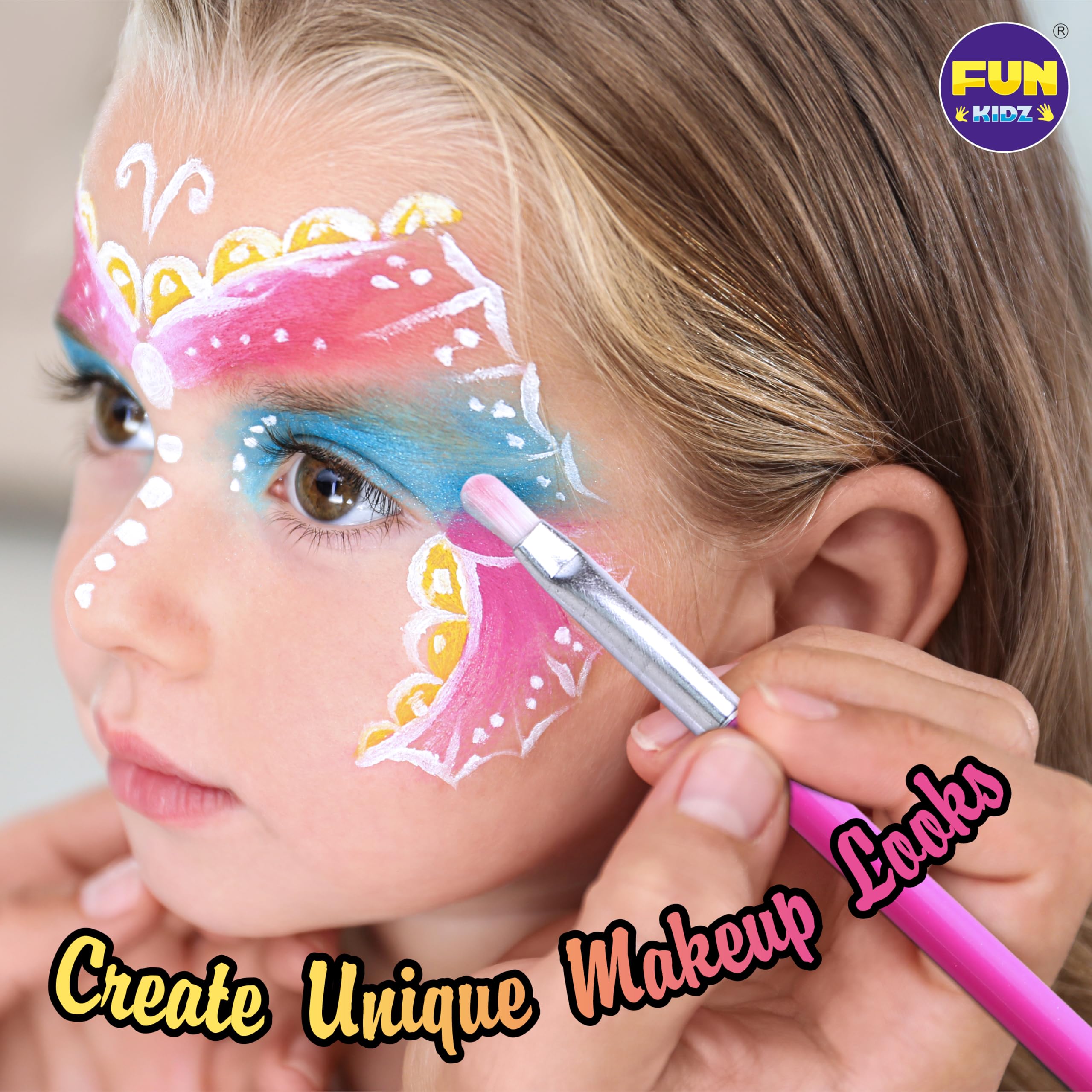FUNKIDZ three-layer box organizes brushes and palettes for easy cleanup.