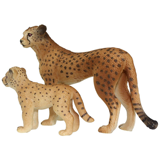 FUNSHOWCASE African jungle cheetah figure close-up, lifelike details for imaginative play.