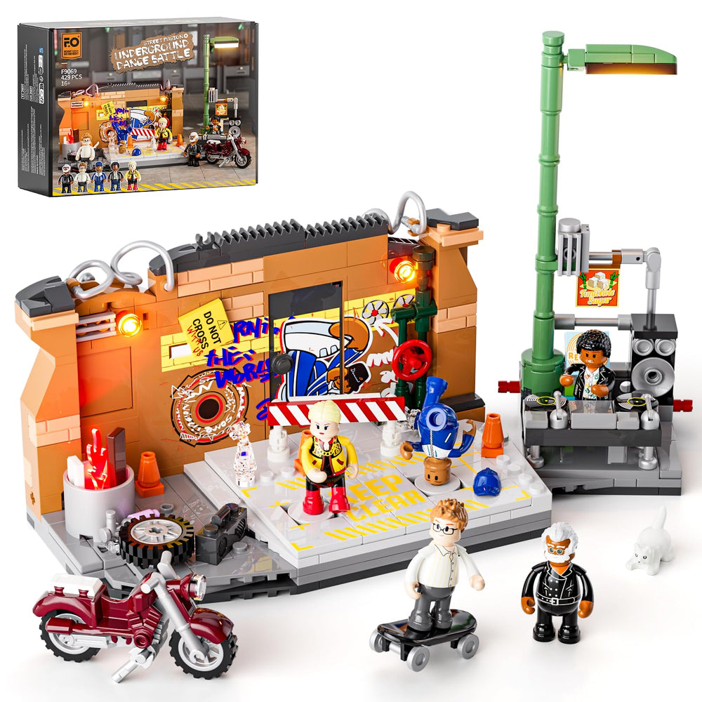 FUNWHOLE underground dance battle set, front view, modular design for display