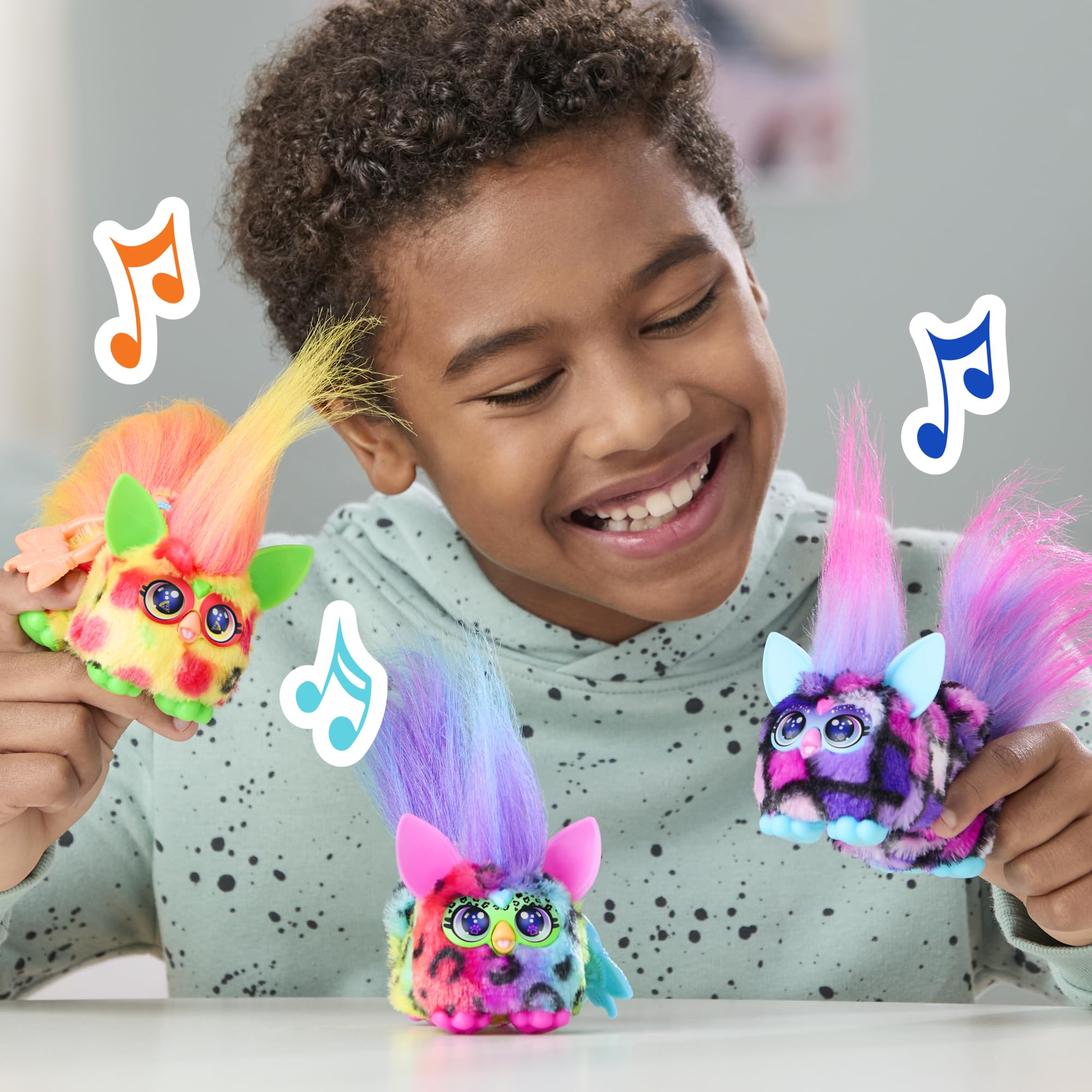 Furby DJ Furblets Pepp-Oh-Roni clip-on for on-the-go play.