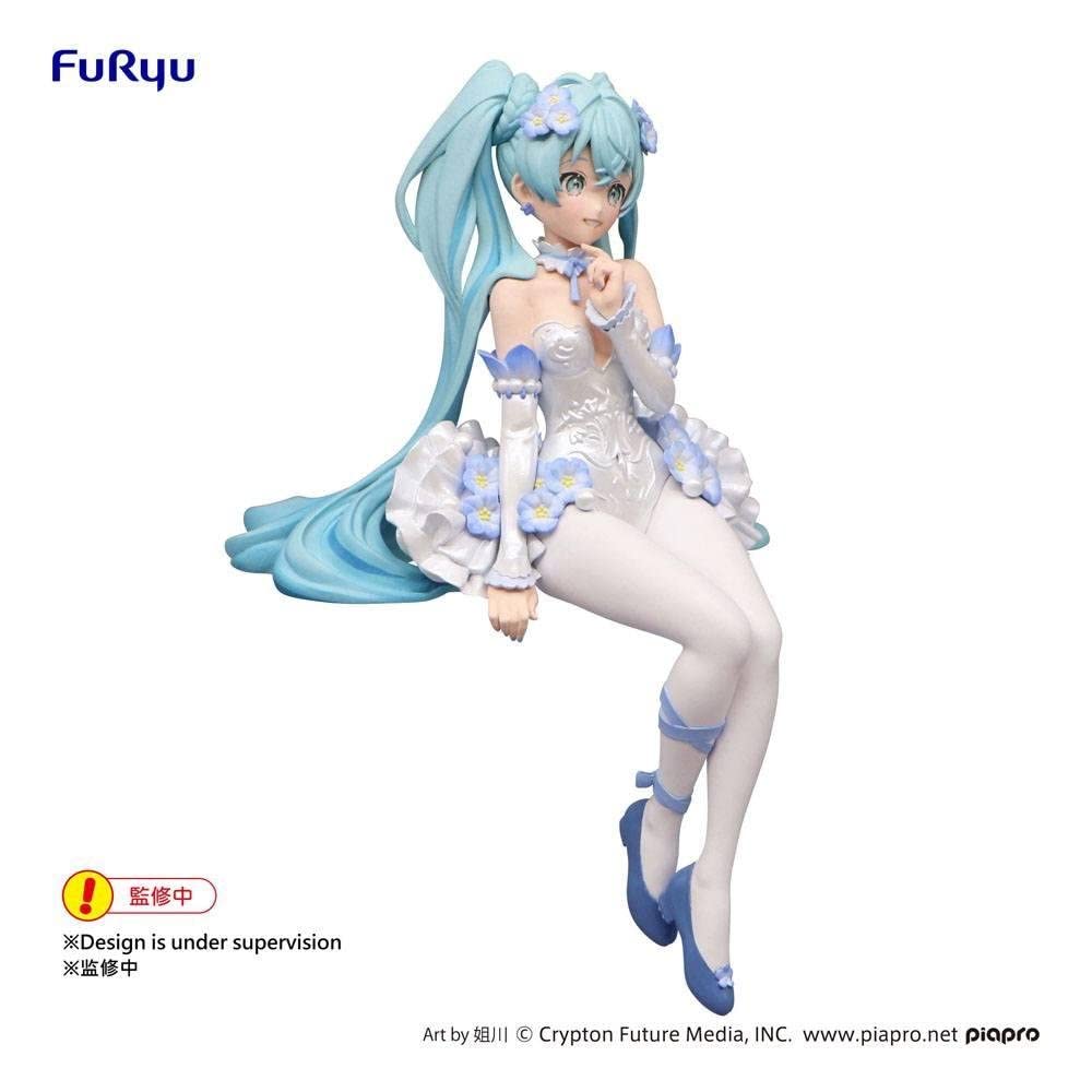 Collectors item Furyu Hatsune Miku noodle stopper figure for display.