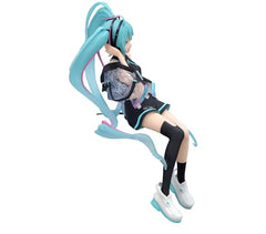 FURYU Hatsune Miku Neon Cyber pose detail captures dynamic stance.