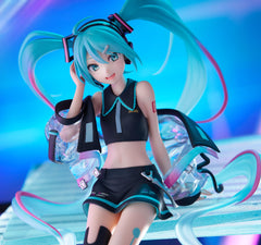 FURYU Hatsune Miku Neon Cyber side view reveals silhouette.